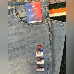 Brand New Levi 541 Athletic Taper